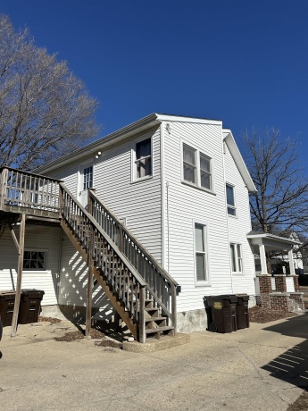 408 West, FREEPORT, Illinois 61032, ,2 Units,For Sale,West,202600947