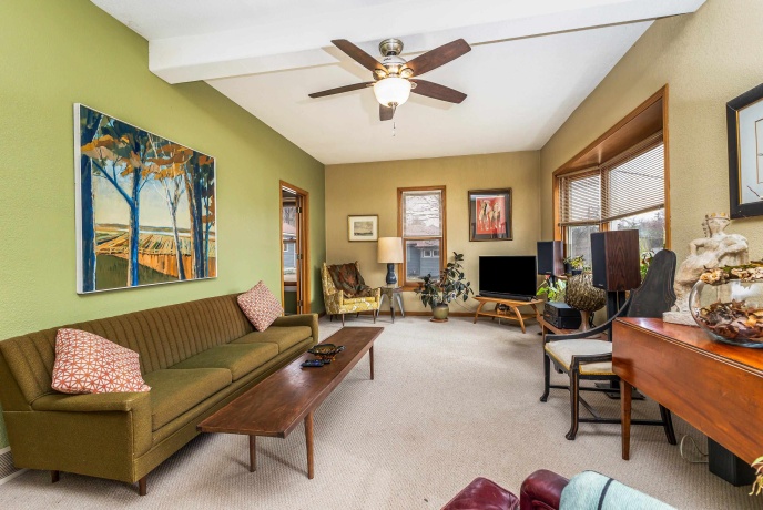 438 Ravine, DARLINGTON, Wisconsin 53530, 2 Bedrooms Bedrooms, ,1 BathroomBathrooms,House,For Sale,Ravine,202600939