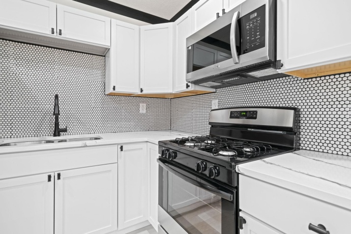 2207 Maple, LOVES PARK, Illinois 61111, 3 Bedrooms Bedrooms, ,1 BathroomBathrooms,House,For Sale,Maple,202600953