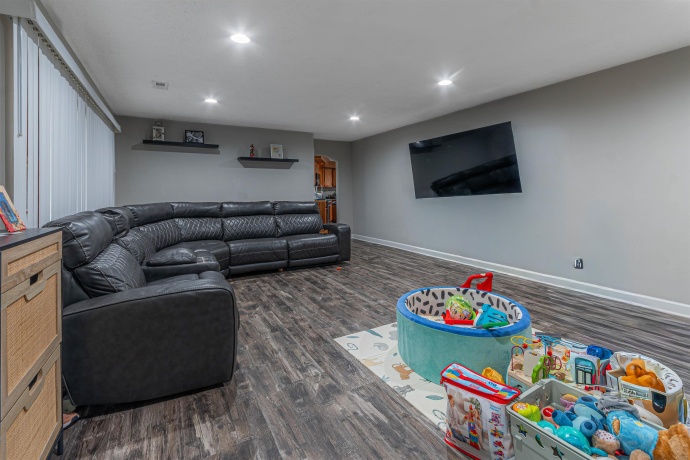 3535 Latham, ROCKFORD, Illinois 61103, 3 Bedrooms Bedrooms, ,1 BathroomBathrooms,House,For Sale,Latham,202507313