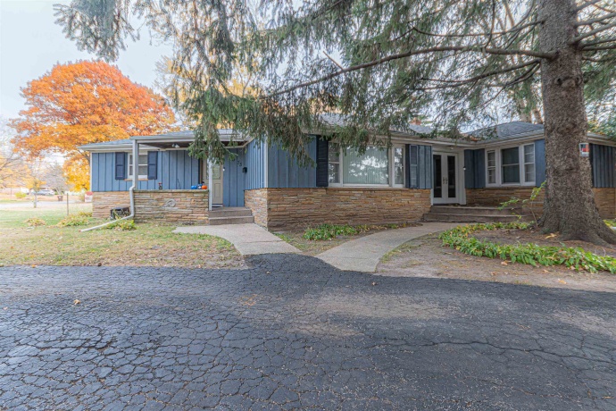 3535 Latham, ROCKFORD, Illinois 61103, 3 Bedrooms Bedrooms, ,1 BathroomBathrooms,House,For Sale,Latham,202507313