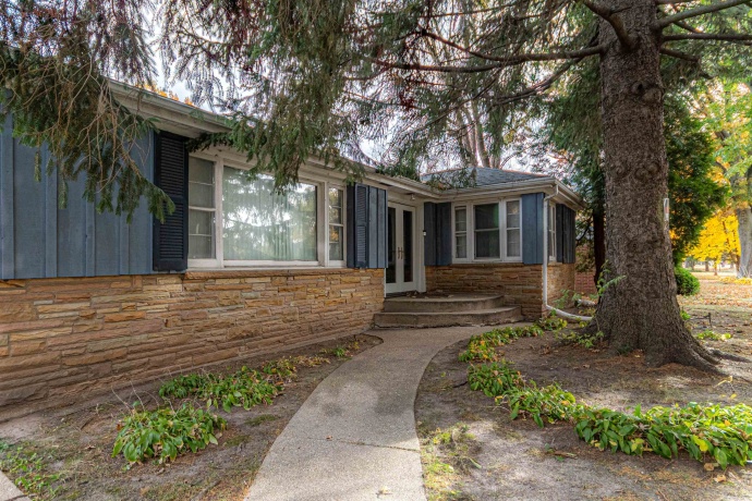 3535 Latham, ROCKFORD, Illinois 61103, 3 Bedrooms Bedrooms, ,1 BathroomBathrooms,House,For Sale,Latham,202507313