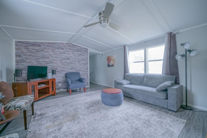 611 Wood, BELVIDERE, Illinois 61008, 2 Bedrooms Bedrooms, ,1 BathroomBathrooms,House,For Sale,Wood,202600960