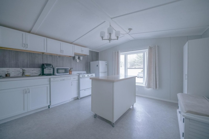 611 Wood, BELVIDERE, Illinois 61008, 2 Bedrooms Bedrooms, ,1 BathroomBathrooms,House,For Sale,Wood,202600960