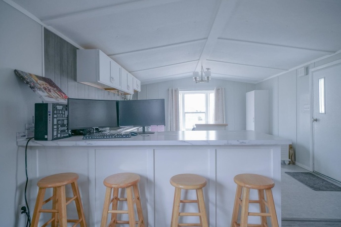 611 Wood, BELVIDERE, Illinois 61008, 2 Bedrooms Bedrooms, ,1 BathroomBathrooms,House,For Sale,Wood,202600960