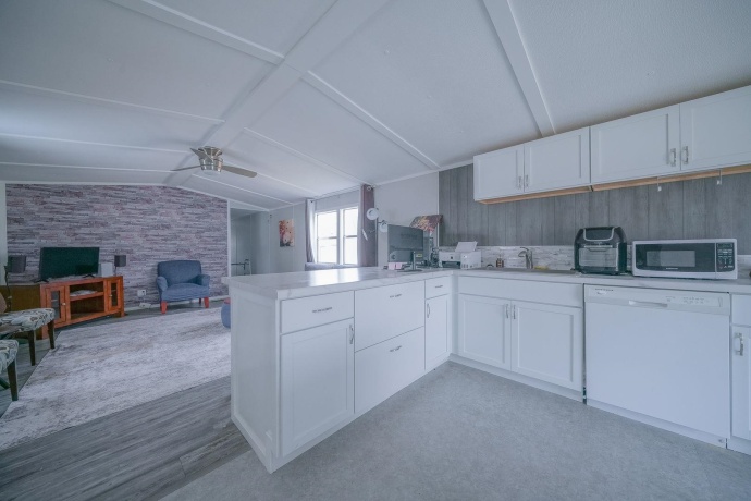 611 Wood, BELVIDERE, Illinois 61008, 2 Bedrooms Bedrooms, ,1 BathroomBathrooms,House,For Sale,Wood,202600960