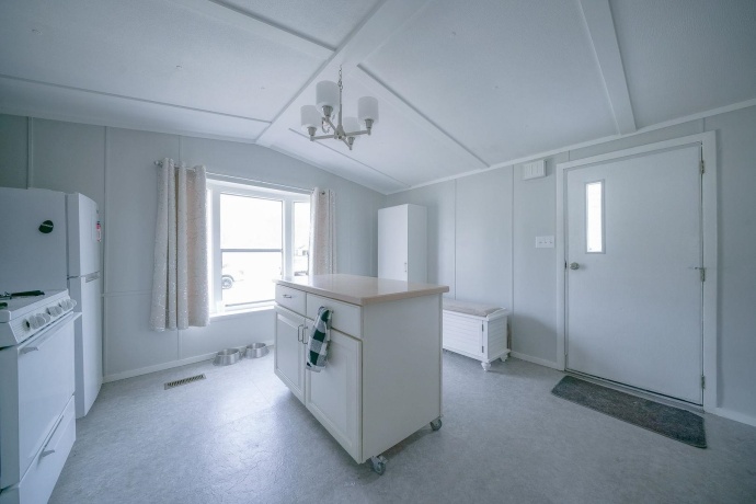 611 Wood, BELVIDERE, Illinois 61008, 2 Bedrooms Bedrooms, ,1 BathroomBathrooms,House,For Sale,Wood,202600960