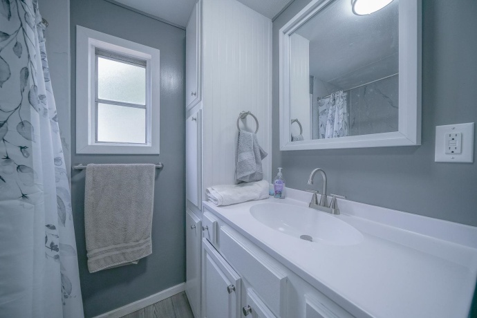 611 Wood, BELVIDERE, Illinois 61008, 2 Bedrooms Bedrooms, ,1 BathroomBathrooms,House,For Sale,Wood,202600960