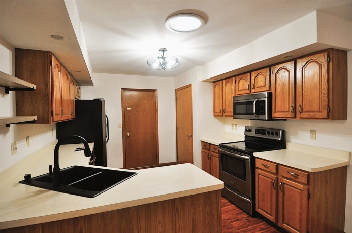 6885 REDANSA, ROCKFORD, Illinois 61108, 2 Bedrooms Bedrooms, ,2 BathroomsBathrooms,Condominium,For Sale,REDANSA,202600961