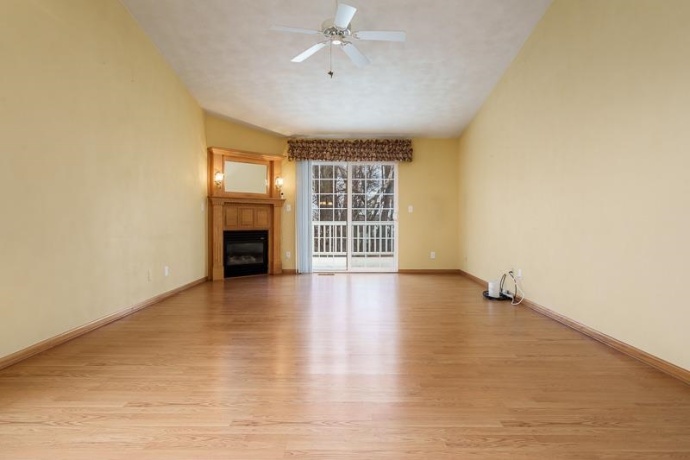 2420 ARNOLD, ROCKFORD, Illinois 61108, 3 Bedrooms Bedrooms, ,3 BathroomsBathrooms,Condominium,For Sale,ARNOLD,202600962