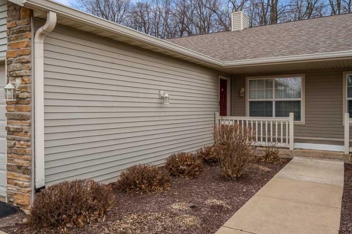 2420 ARNOLD, ROCKFORD, Illinois 61108, 3 Bedrooms Bedrooms, ,3 BathroomsBathrooms,Condominium,For Sale,ARNOLD,202600962