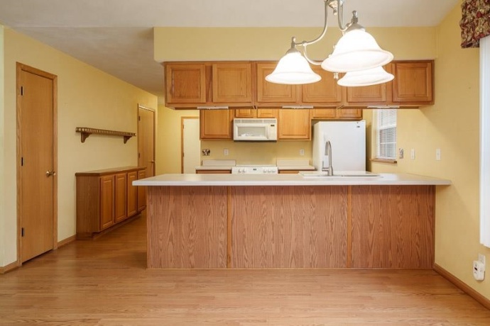 2420 ARNOLD, ROCKFORD, Illinois 61108, 3 Bedrooms Bedrooms, ,3 BathroomsBathrooms,Condominium,For Sale,ARNOLD,202600962