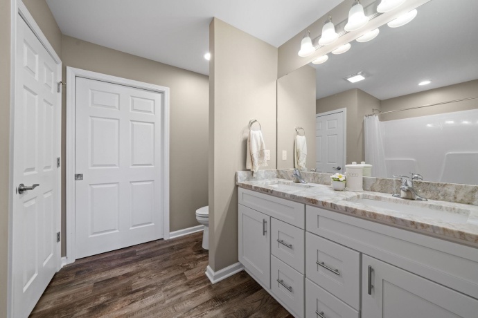 732 Keller, DIXON, Illinois 61021, 2 Bedrooms Bedrooms, ,2 BathroomsBathrooms,Condominium,For Sale,Keller,202600963