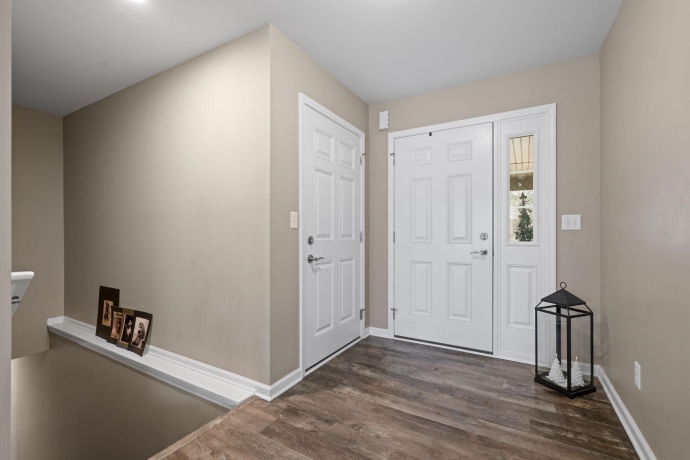 732 Keller, DIXON, Illinois 61021, 2 Bedrooms Bedrooms, ,2 BathroomsBathrooms,Condominium,For Sale,Keller,202600963