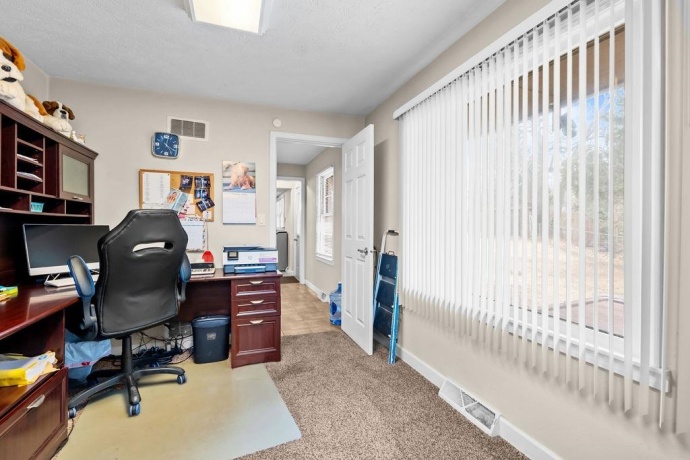 1504 MULFORD, ROCKFORD, Illinois 61108, 3 Bedrooms Bedrooms, ,2 BathroomsBathrooms,House,For Sale,MULFORD,202600971