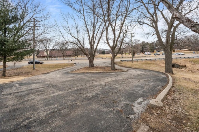 1504 MULFORD, ROCKFORD, Illinois 61108, 3 Bedrooms Bedrooms, ,2 BathroomsBathrooms,House,For Sale,MULFORD,202600971