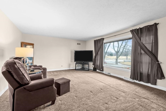 1504 MULFORD, ROCKFORD, Illinois 61108, 3 Bedrooms Bedrooms, ,2 BathroomsBathrooms,House,For Sale,MULFORD,202600971