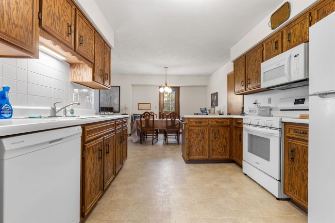 1872 Trainer, ROCKFORD, Illinois 61108, 3 Bedrooms Bedrooms, ,2 BathroomsBathrooms,House,For Sale,Trainer,202600791