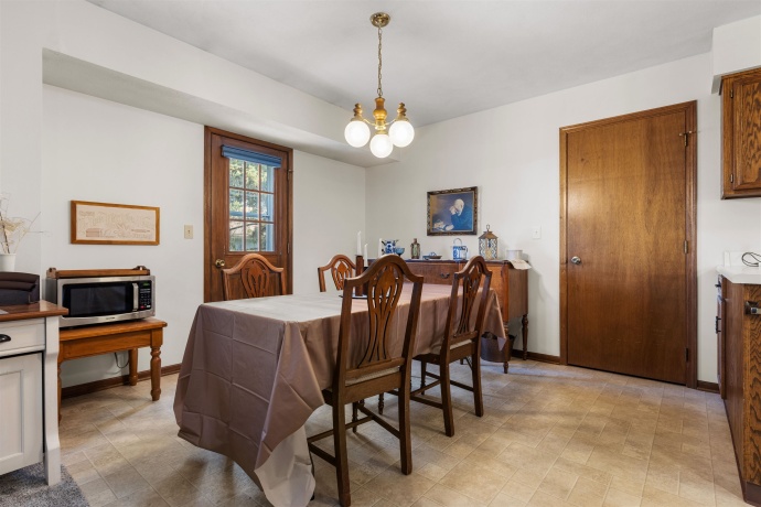 1872 Trainer, ROCKFORD, Illinois 61108, 3 Bedrooms Bedrooms, ,2 BathroomsBathrooms,House,For Sale,Trainer,202600791