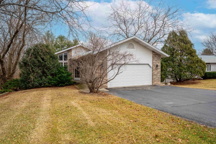 2354 Butternut, LAKE SUMMERSET, Illinois 61019, 4 Bedrooms Bedrooms, ,2 BathroomsBathrooms,House,For Sale,Butternut,202600972