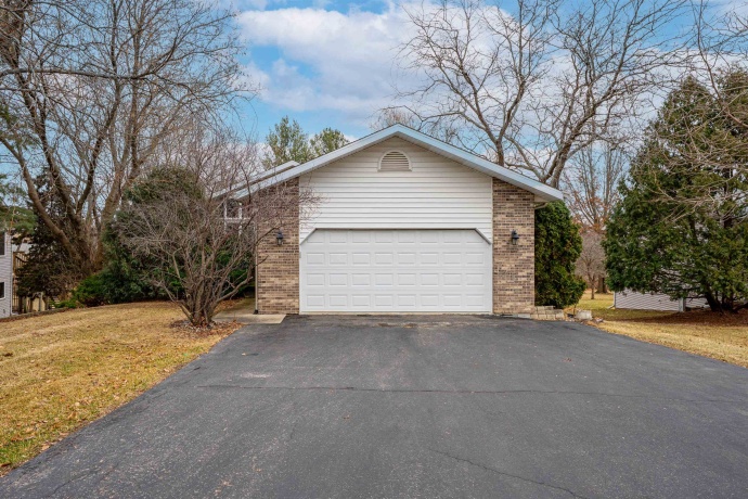 2354 Butternut, LAKE SUMMERSET, Illinois 61019, 4 Bedrooms Bedrooms, ,2 BathroomsBathrooms,House,For Sale,Butternut,202600972