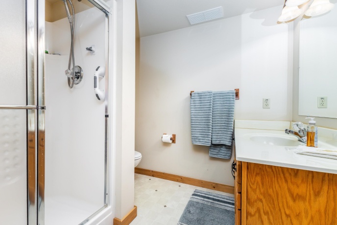 8 Garnet, GALENA, Illinois 61036, 3 Bedrooms Bedrooms, ,3 BathroomsBathrooms,House,For Sale,Garnet,202600973