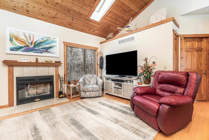 8 Garnet, GALENA, Illinois 61036, 3 Bedrooms Bedrooms, ,3 BathroomsBathrooms,House,For Sale,Garnet,202600973