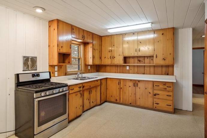 8089 MCMICHAEL, CALEDONIA, Illinois 61011, 2 Bedrooms Bedrooms, ,2 BathroomsBathrooms,House,For Sale,MCMICHAEL,202600985