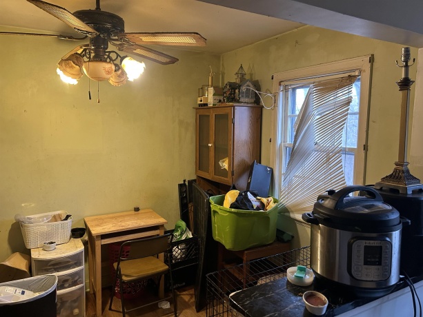 1607 MacArthur, ROCKFORD, Illinois 61108, 2 Bedrooms Bedrooms, ,1 BathroomBathrooms,House,For Sale,MacArthur,202600988