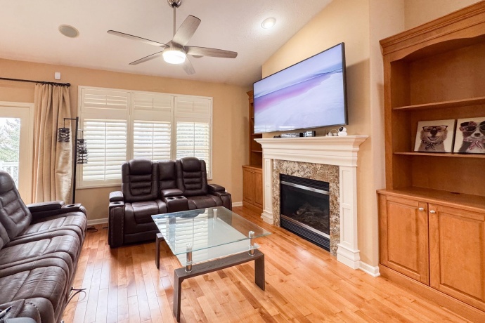 1442 Brady, ROCKFORD, Illinois 61107, 4 Bedrooms Bedrooms, ,3 BathroomsBathrooms,Condominium,For Sale,Brady,202600992