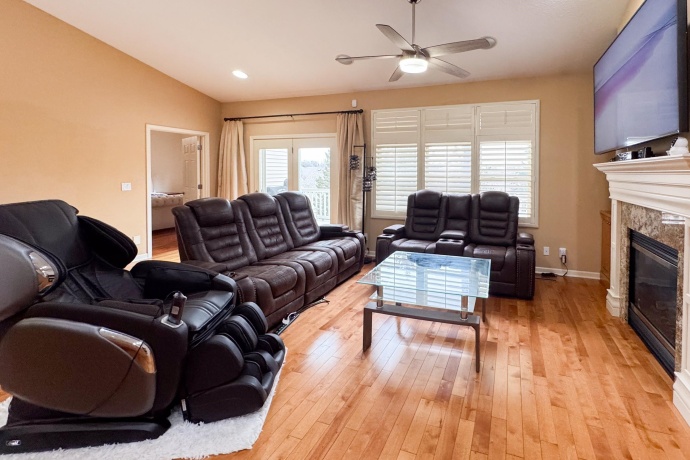 1442 Brady, ROCKFORD, Illinois 61107, 4 Bedrooms Bedrooms, ,3 BathroomsBathrooms,Condominium,For Sale,Brady,202600992