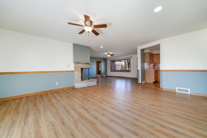 11179 Beloit, BELVIDERE, Illinois 61008, 3 Bedrooms Bedrooms, ,2 BathroomsBathrooms,House,For Sale,Beloit,202600994