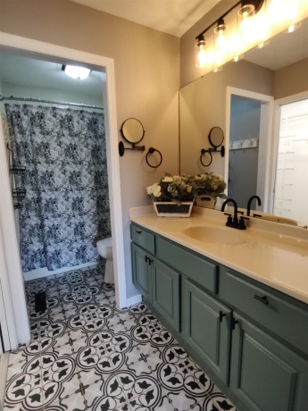 4777 Raymond, BELVIDERE, Illinois 61008, 4 Bedrooms Bedrooms, ,2 BathroomsBathrooms,House,For Sale,Raymond,202600794