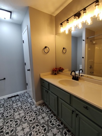 4777 Raymond, BELVIDERE, Illinois 61008, 4 Bedrooms Bedrooms, ,2 BathroomsBathrooms,House,For Sale,Raymond,202600794