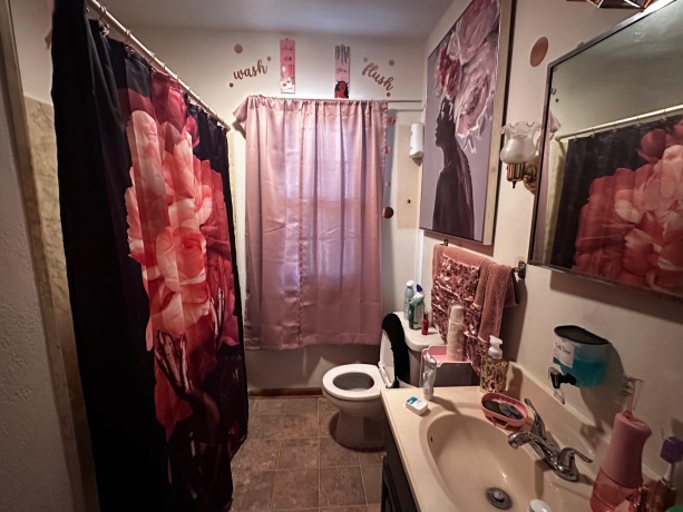 1718 Cedar, FREEPORT, Illinois 61032, 2 Bedrooms Bedrooms, ,1 BathroomBathrooms,House,For Sale,Cedar,202600998