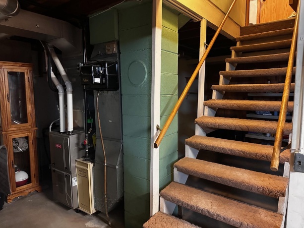 1718 Cedar, FREEPORT, Illinois 61032, 2 Bedrooms Bedrooms, ,1 BathroomBathrooms,House,For Sale,Cedar,202600998