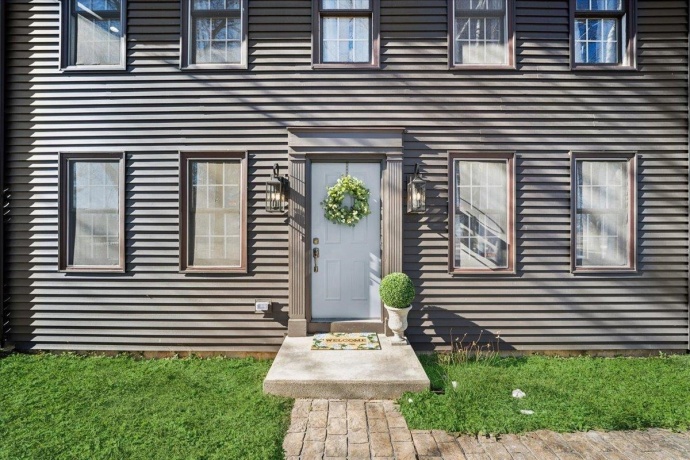 10562 Town Hall, BELVIDERE, Illinois 61008, 3 Bedrooms Bedrooms, ,2 BathroomsBathrooms,House,For Sale,Town Hall,202600796