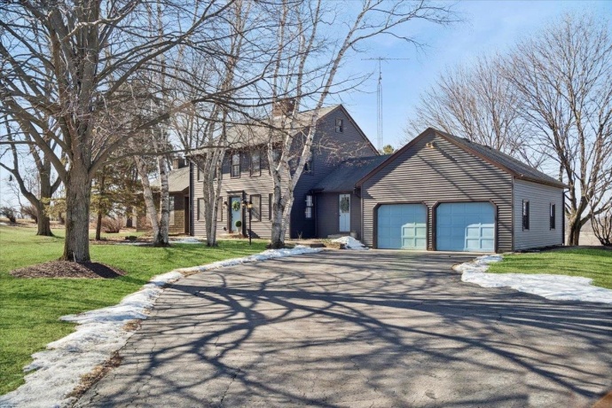 10562 Town Hall, BELVIDERE, Illinois 61008, 3 Bedrooms Bedrooms, ,2 BathroomsBathrooms,House,For Sale,Town Hall,202600796