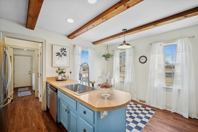 10562 Town Hall, BELVIDERE, Illinois 61008, 3 Bedrooms Bedrooms, ,2 BathroomsBathrooms,House,For Sale,Town Hall,202600796