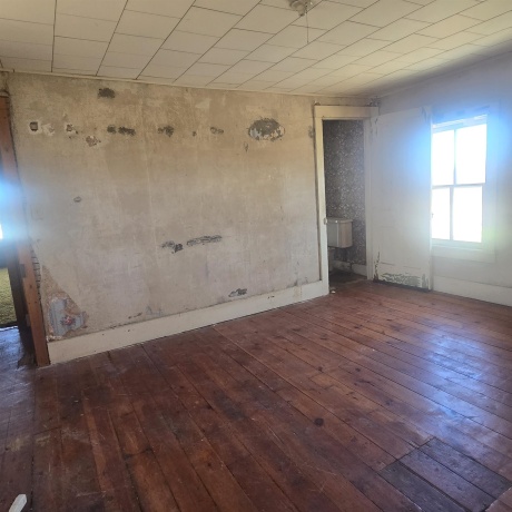 201 2nd, LEAF RIVER, Illinois 61047, 4 Bedrooms Bedrooms, ,1 BathroomBathrooms,House,For Sale,2nd,202601003