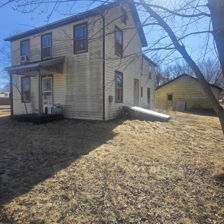 201 2nd, LEAF RIVER, Illinois 61047, 4 Bedrooms Bedrooms, ,1 BathroomBathrooms,House,For Sale,2nd,202601003