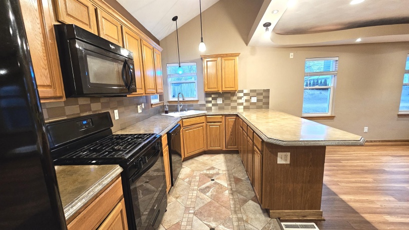 8098 Hartlein, SHIRLAND, Illinois 61079, 3 Bedrooms Bedrooms, ,2 BathroomsBathrooms,House,For Sale,Hartlein,202601004