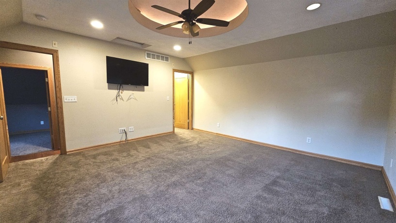 8098 Hartlein, SHIRLAND, Illinois 61079, 3 Bedrooms Bedrooms, ,2 BathroomsBathrooms,House,For Sale,Hartlein,202601004