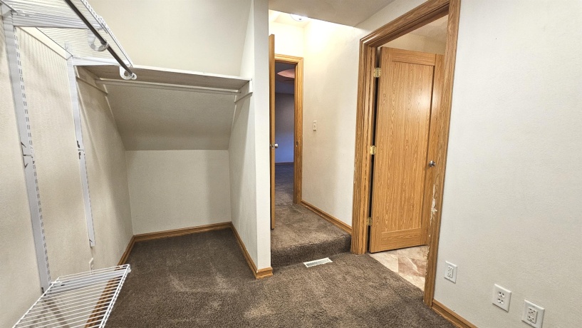 8098 Hartlein, SHIRLAND, Illinois 61079, 3 Bedrooms Bedrooms, ,2 BathroomsBathrooms,House,For Sale,Hartlein,202601004