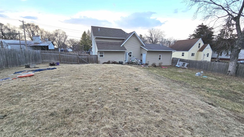 8098 Hartlein, SHIRLAND, Illinois 61079, 3 Bedrooms Bedrooms, ,2 BathroomsBathrooms,House,For Sale,Hartlein,202601004