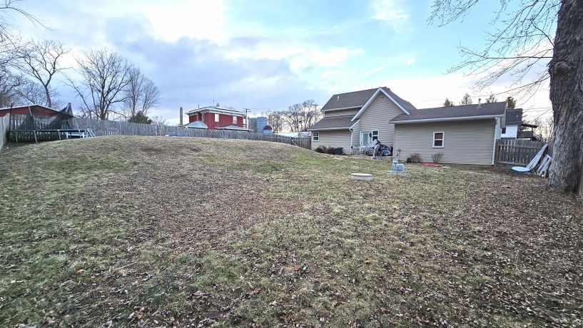 8098 Hartlein, SHIRLAND, Illinois 61079, 3 Bedrooms Bedrooms, ,2 BathroomsBathrooms,House,For Sale,Hartlein,202601004