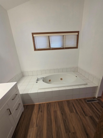 205 Gables, POPLAR GROVE, Illinois 61065, 3 Bedrooms Bedrooms, ,2 BathroomsBathrooms,House,For Sale,Gables,202507454