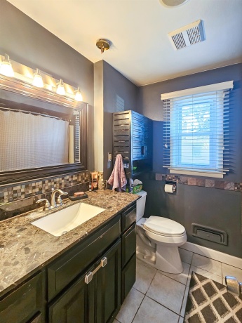 1111 LUTHER AVE, ROCKFORD, Illinois 61107, 3 Bedrooms Bedrooms, ,1 BathroomBathrooms,House,For Sale,LUTHER AVE,202601014