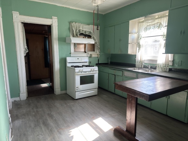 201 Hinkley, ROCKFORD, Illinois 61101, 3 Bedrooms Bedrooms, ,1 BathroomBathrooms,House,For Sale,Hinkley,202601015