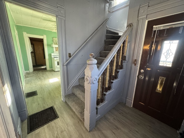 201 Hinkley, ROCKFORD, Illinois 61101, 3 Bedrooms Bedrooms, ,1 BathroomBathrooms,House,For Sale,Hinkley,202601015